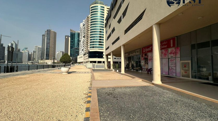 Shop on Business Bay, Dubai, 232.4 m2  | Foto 3