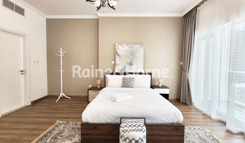 Apartment on Downtown Burj Dubai, 1 bedroom, 79.9 m2 / per year