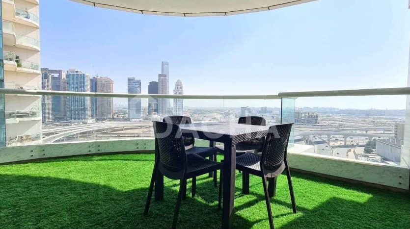 Apartment on Dubai Marina, 2 bedrooms, 135.5 m2 / per year