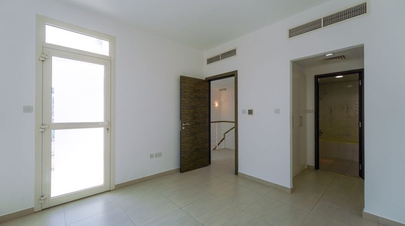 Townhouse on Al Ghadeer, Abu-Dhabi, 2 bedrooms, 121 m2  | Foto 4