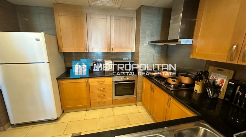Apartment on Corniche Road, Abu-Dhabi, 1 bedroom, 88.3 m2 / per year