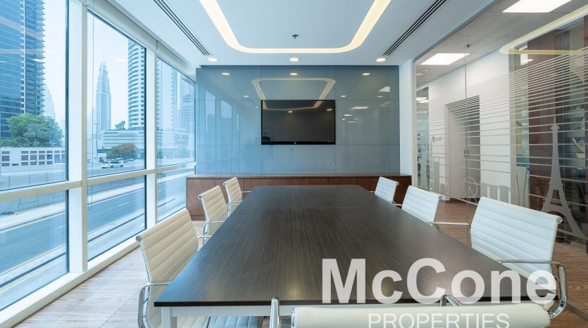 Office on Business Bay, Dubai, 243.87 m2 / per year