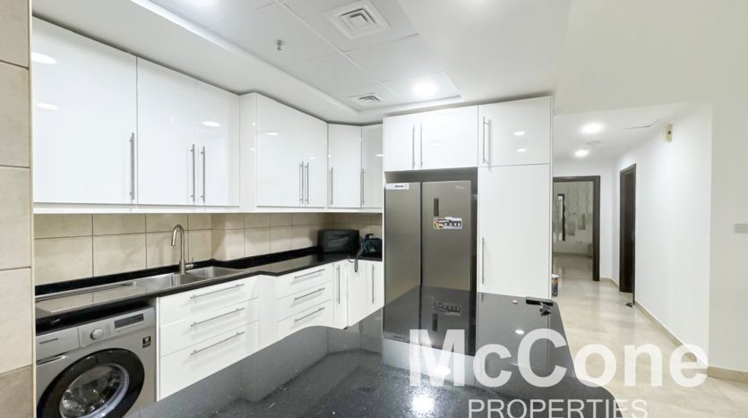 Apartment on Dubai Marina, 2 bedrooms, 168.53 m2 / per year