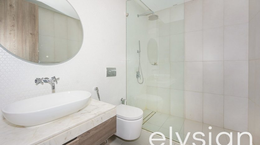 Apartment on Palm Jumeirah, Dubai, 1 bedroom, 92 m2 / per year