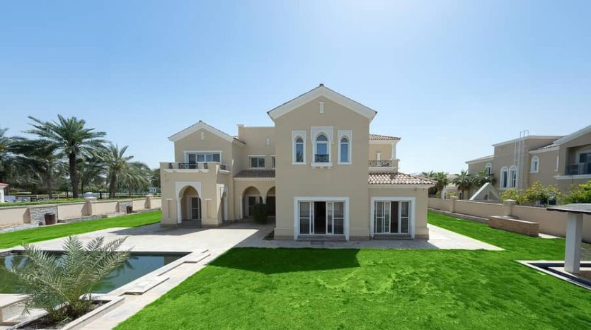 Villa on Arabian Ranchez, Dubai, 6 bedrooms, 883 m2  | Foto 1