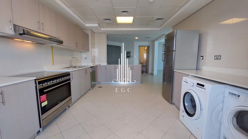 Rent Apartment on Tourist Club Area, Abu-Dhabi, 900 sq. ft. | Foto 4