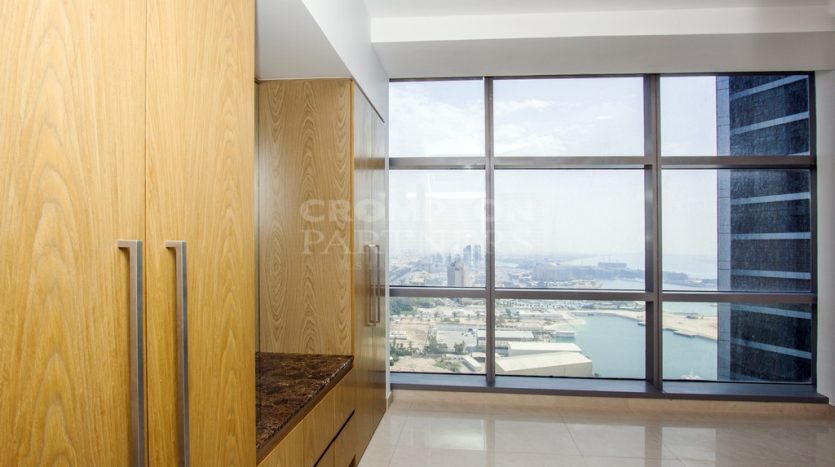 Квартира в Corniche Road, Абу-Даби, 2 спальни, 108.2 м2 / в год