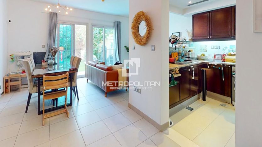 Townhouse on Jumeirah Village Circle, Dubai, 1 bedroom, 180 m2  | Foto 2