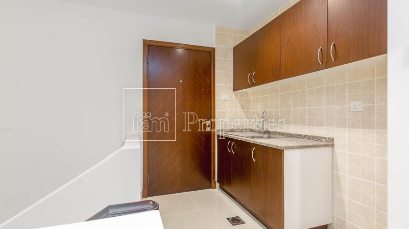 Квартира в Пальма Джумейра, Дубай, 3 спальни, 416.7 м2 / в год