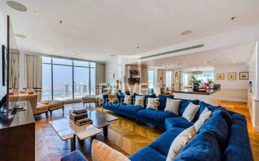 Apartment on Dubai Marina, 3 bedrooms, 361 m2 / per year