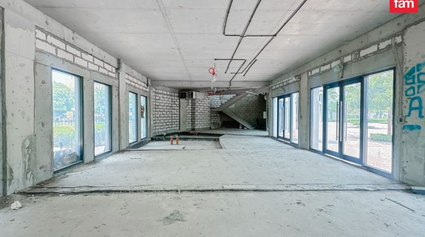 Shop on Motor City, Dubai, 2248.2 m2 / per year