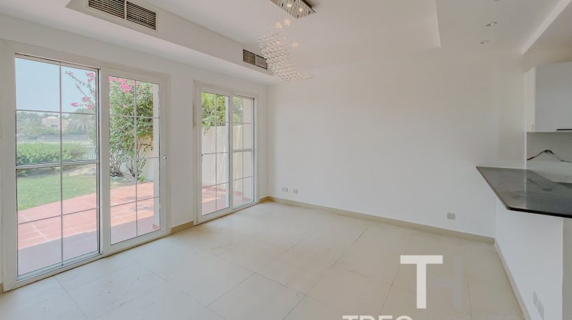 Вилла в The Springs, Дубай, 3 спальни, 270 м2 / в год