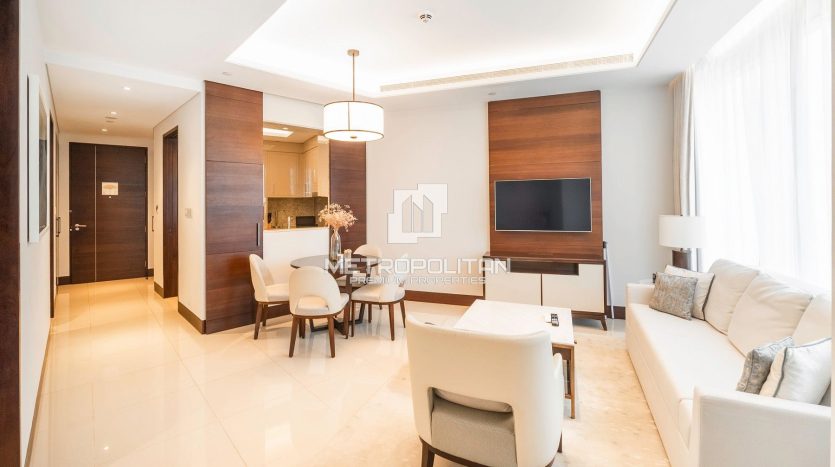 Apartment on Downtown Burj Dubai, 1 bedroom, 98 m2 / per year