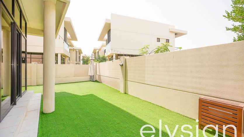 Вилла в DAMAC Hills (Akoya by DAMAC), Дубай, 3 спальни, 276 м2 / в год