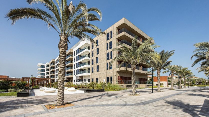 Shop on Saadiyat Island, Abu-Dhabi, 227 m2 / per year