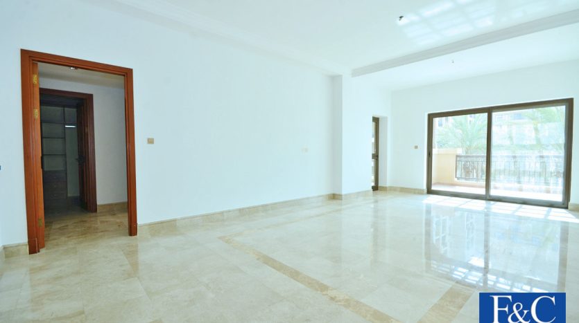 Квартира в Пальма Джумейра, Дубай, 2 спальни, 203.5 м2 / в год