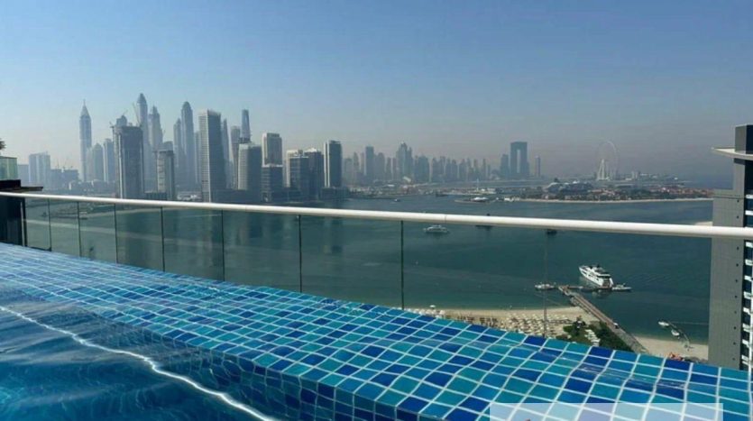 Apartment on Palm Jumeirah, Dubai, 1 bedroom, 9.3 m2 / per year