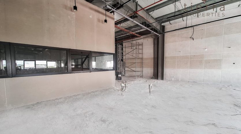 Commercial property on Al Khawanizh, Dubai, 2034.6 m2 / per year