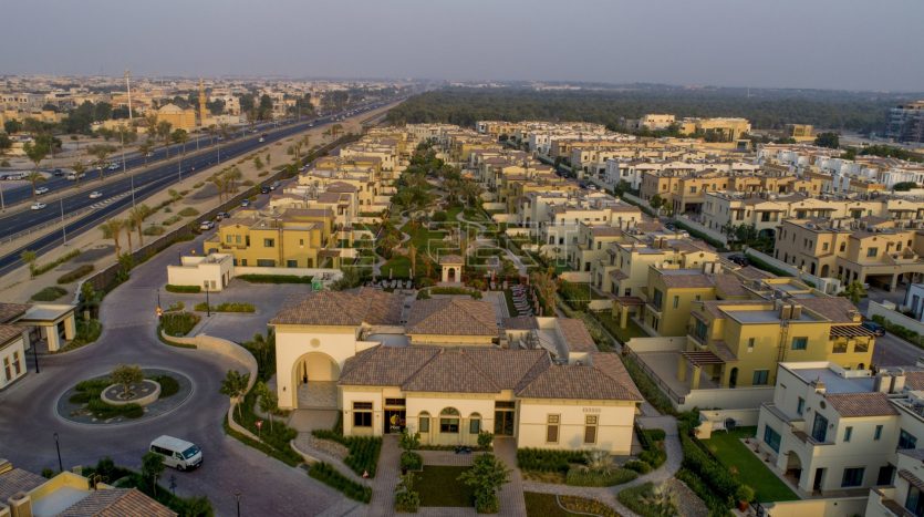Villa on Mirdif, Dubai, 3 bedrooms, 316.6 m2  | Foto 2