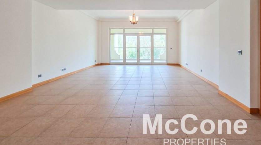 Apartment on Palm Jumeirah, Dubai, 1 bedroom, 106.37 m2 / per year