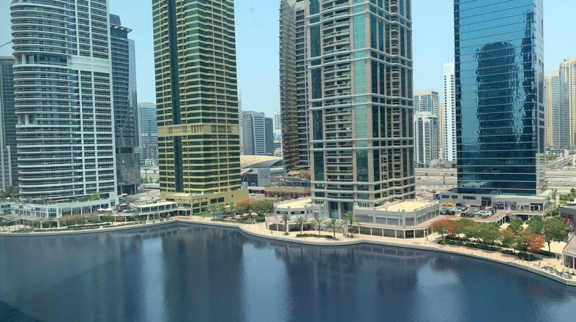 Office on Jumeirah Lake Towers, Dubai, 102 m2 / per year