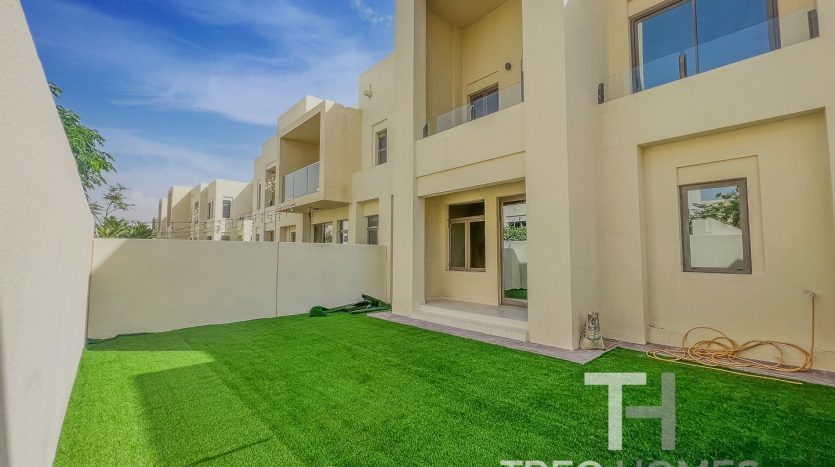 Townhouse on Rome, Dubai, 3 bedrooms, 218 m2 / per year