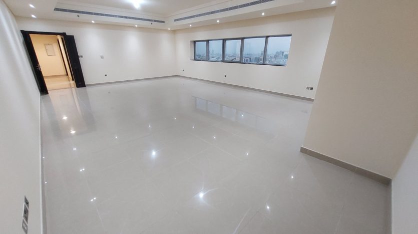 Квартира в Al Mina, Абу-Даби, 3 спальни, 267 м2 / в месяц