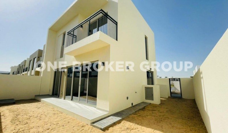 Villa on Arabian Ranches 2, Dubai, 4 bedrooms, 199.1 m2 / per year