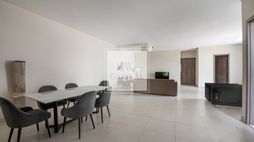 Apartment on Business Bay, Dubai, 2 bedrooms, 148.1 m2 / per year