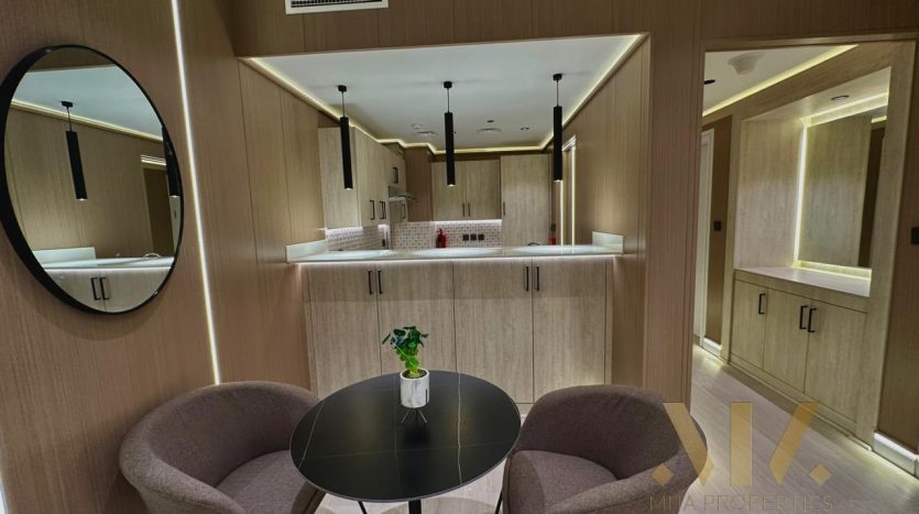 Apartment on Palm Jumeirah, Dubai, 1 bedroom, 74.8 m2 / per year