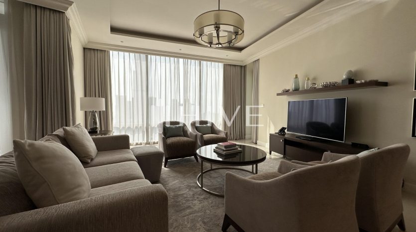 Apartment on Downtown Burj Dubai, 3 bedrooms, 208.6 m2 / per year