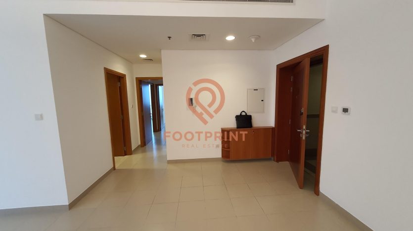 Apartment on Business Bay, Dubai, 2 bedrooms, 151.1 m2 / per year