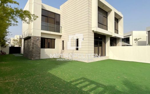 Вилла в DAMAC Hills (Akoya by DAMAC), Дубай, 4 спальни, 505 м2 / в год