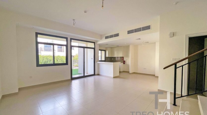 Townhouse on Town Square, Dubai, 3 bedrooms, 191 m2 / per year