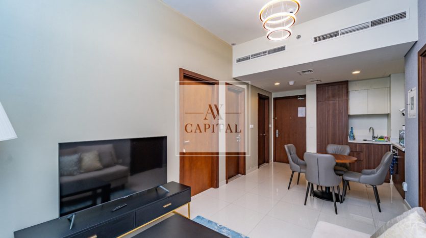 Apartment on Business Bay, Dubai, 2 bedrooms, 84.8 m2 / per year