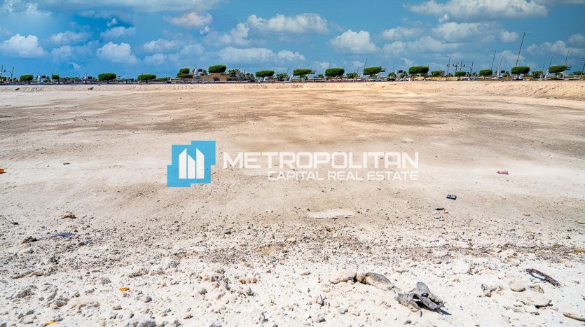 Land plot on Al Reef, Abu-Dhabi, 30130.7 m2  | Foto 1