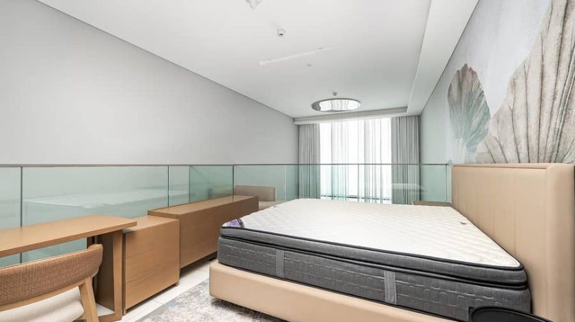 Apartment on Business Bay, Dubai, 1 bedroom, 104 m2 / per year