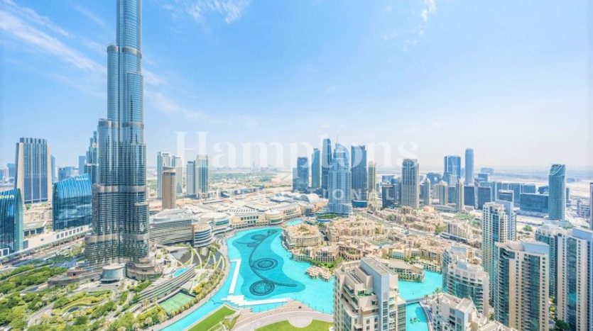 Apartment on Downtown Burj Dubai, 3 bedrooms, 250 m2 / per year