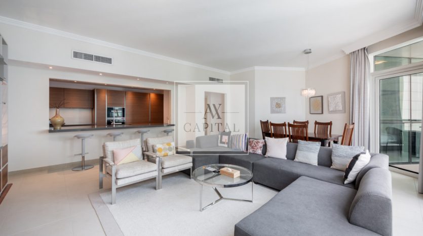 Apartment on Jumeirah Beach Residence, Dubai, 3 bedrooms, 214.4 m2 / per year