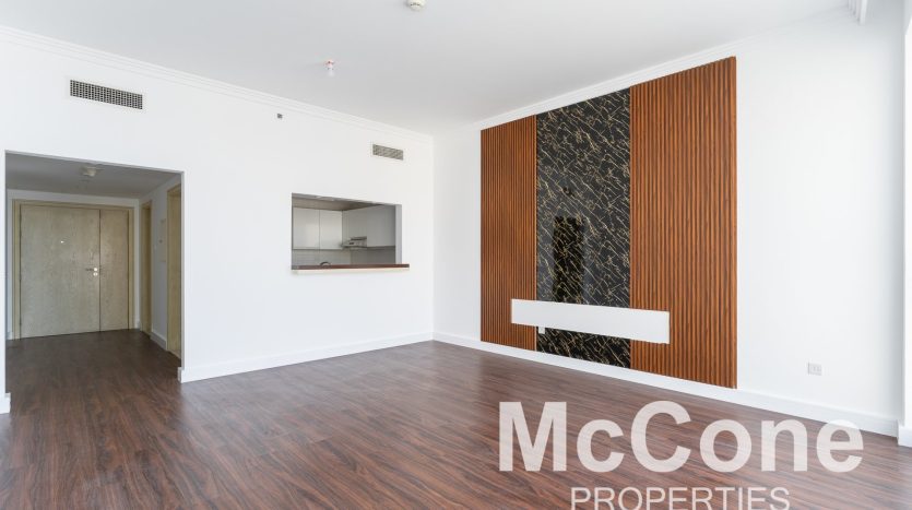 Apartment on Jumeirah Beach Residence, Dubai, 1 bedroom, 95.5 m2 / per year