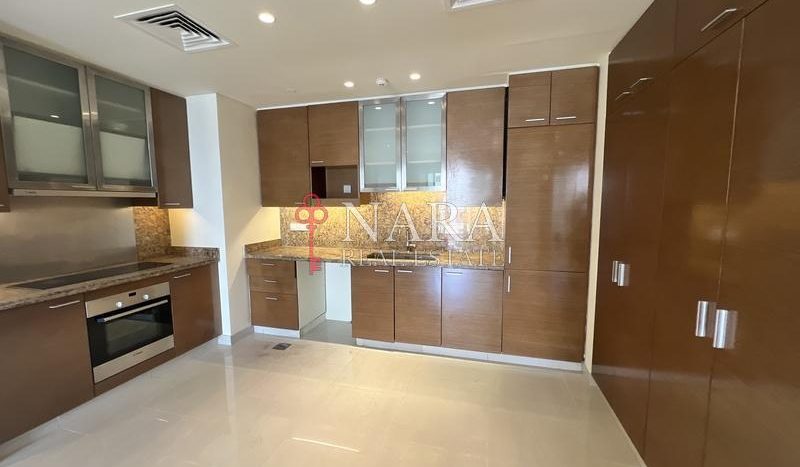 Apartment on Eastern Road, Abu-Dhabi, 1 bedroom, 111.5 m2 / per year