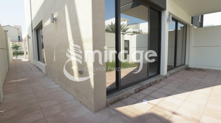 Villa on Al Salam Street, Abu-Dhabi, 5 bedrooms, 293.6 m2  | Foto 1