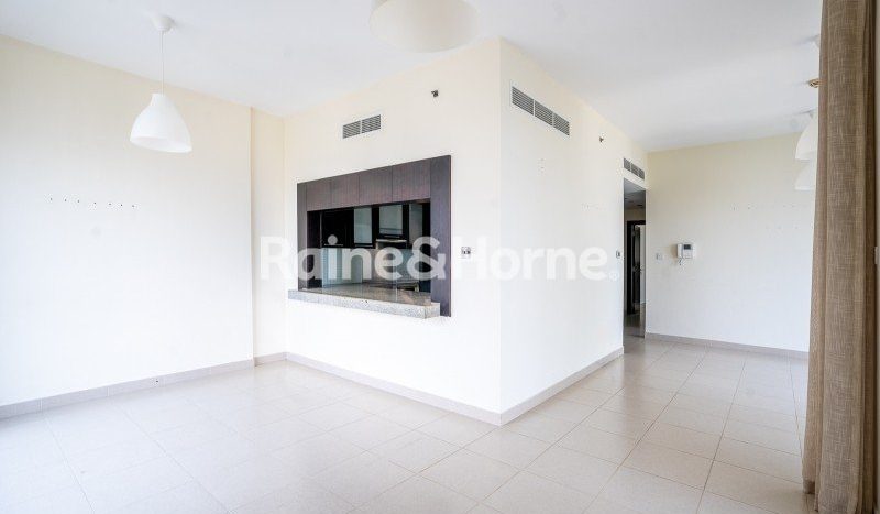 Квартира в The Views, Дубай, 1 спальня, 63 м2 / в год