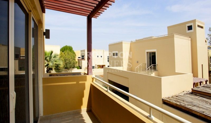 Вилла в Al Raha Gardens, Абу-Даби, 3 спальни, 254.9 м2 / в год