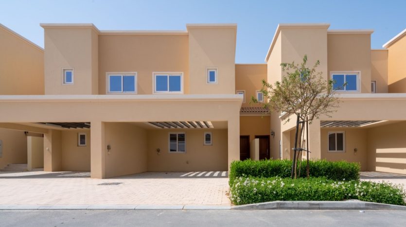 Таунхаус в Dubai Land, 3 спальни, 178.37 м2 / в месяц