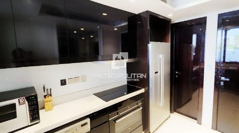 Villa on DAMAC Hills (Akoya by DAMAC), Dubai, 5 bedrooms, 302 m2 / per year