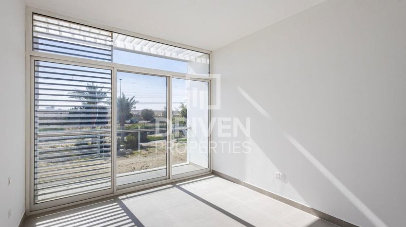 Townhouse on Moudon, Dubai, 3 bedrooms, 186 m2 / per year