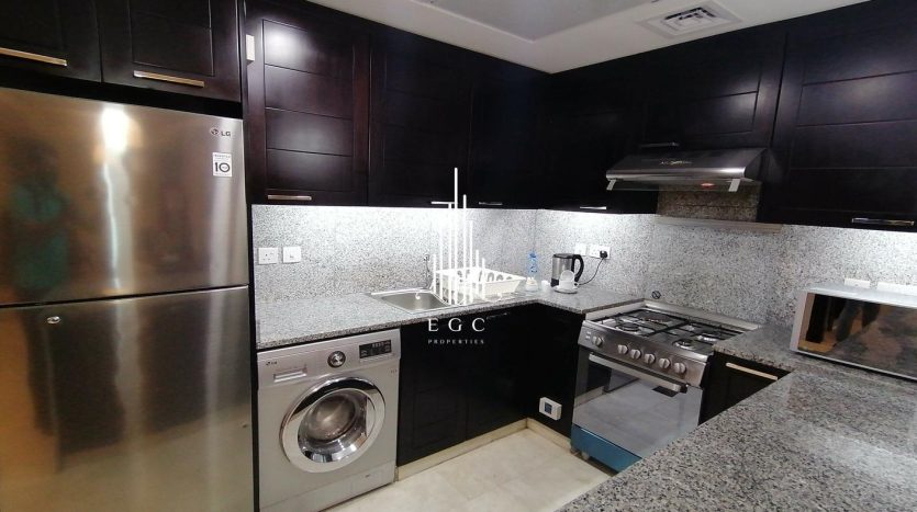 Квартира в Corniche Road, Абу-Даби, 2 спальни, 102 м2 / в год