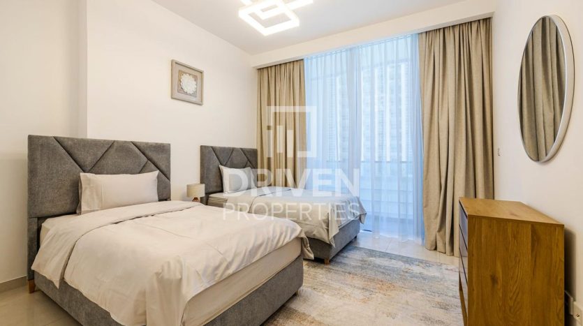 Apartment on Business Bay, Dubai, 2 bedrooms, 147 m2 / per year