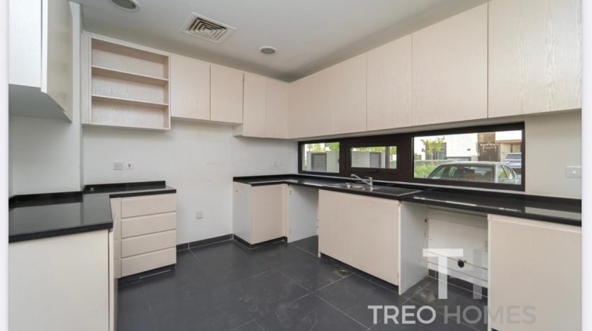 Townhouse on DAMAC Hills (Akoya by DAMAC), Dubai, 3 bedrooms, 253 m2 / per year